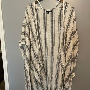 American Eagle Wrap Poncho, duster, grey, cream striped w/ fringe detail ONEsize